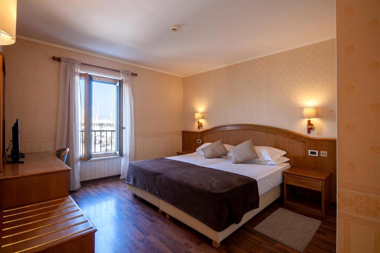 Hotel Metropole Grado Exterior foto